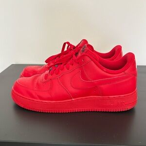 Nike Air Force One Low “Triple Red”